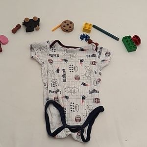 Patriots logo one piece